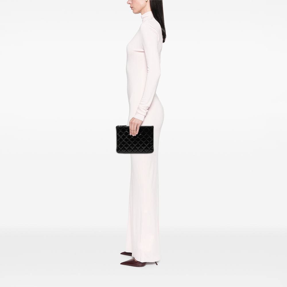 Pre-Loved Chanel Small Quilted Crinkled Patent O Case Clutch - Picture 7 of 7